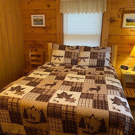 Misty Creek Log Cabins Maggie Valley Exterior foto